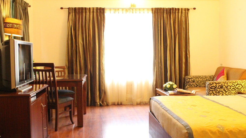 DELUXE, DOUBLE BED