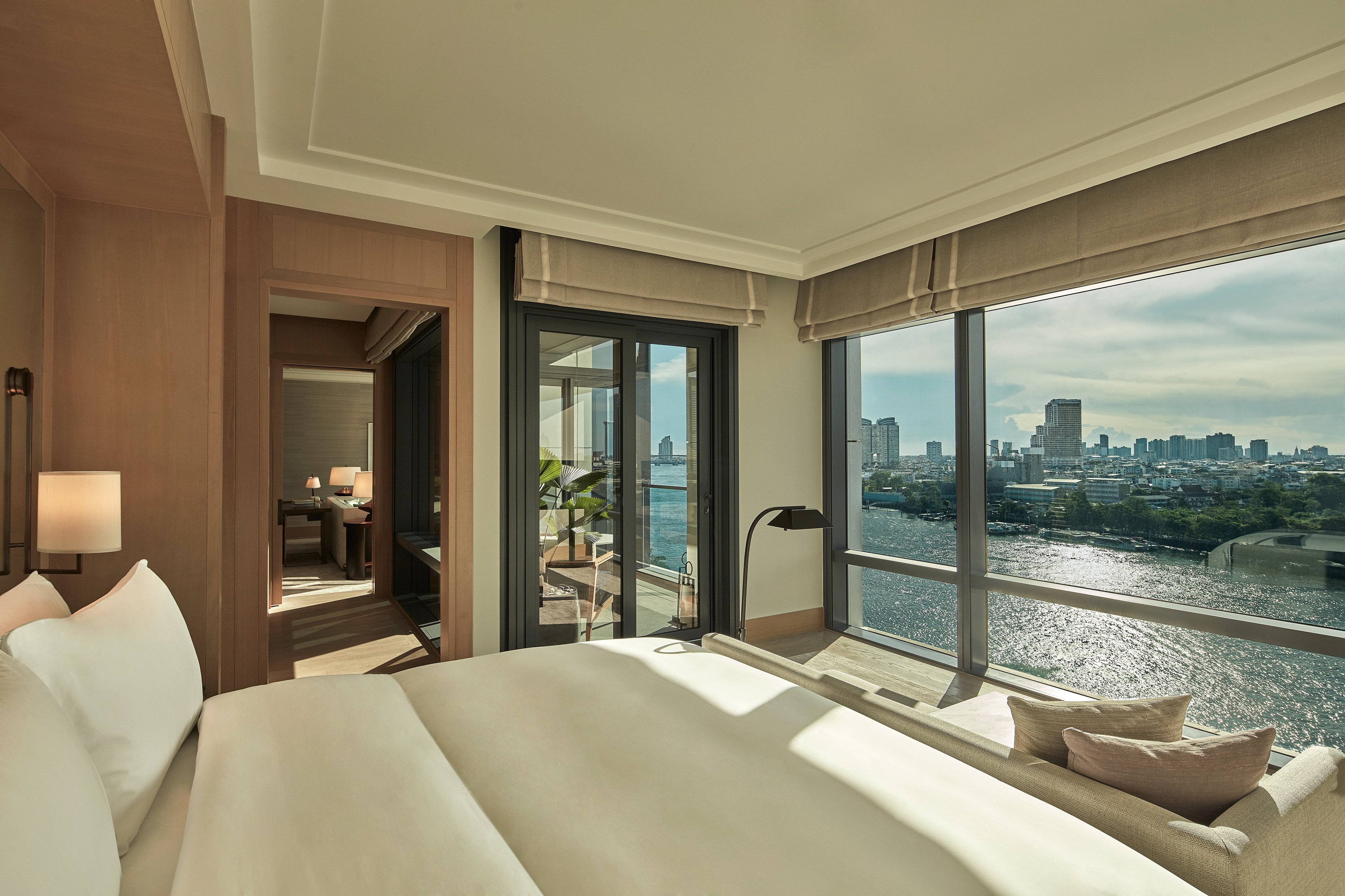 River, Premier, Suite, King Bed