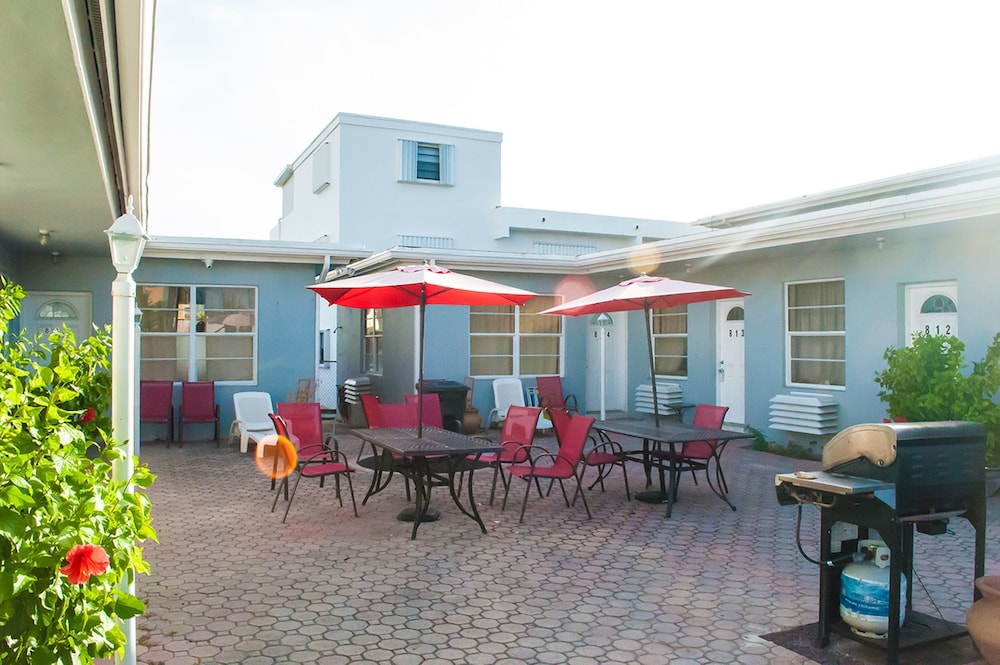 Hollywood Beach Hotels 89/92