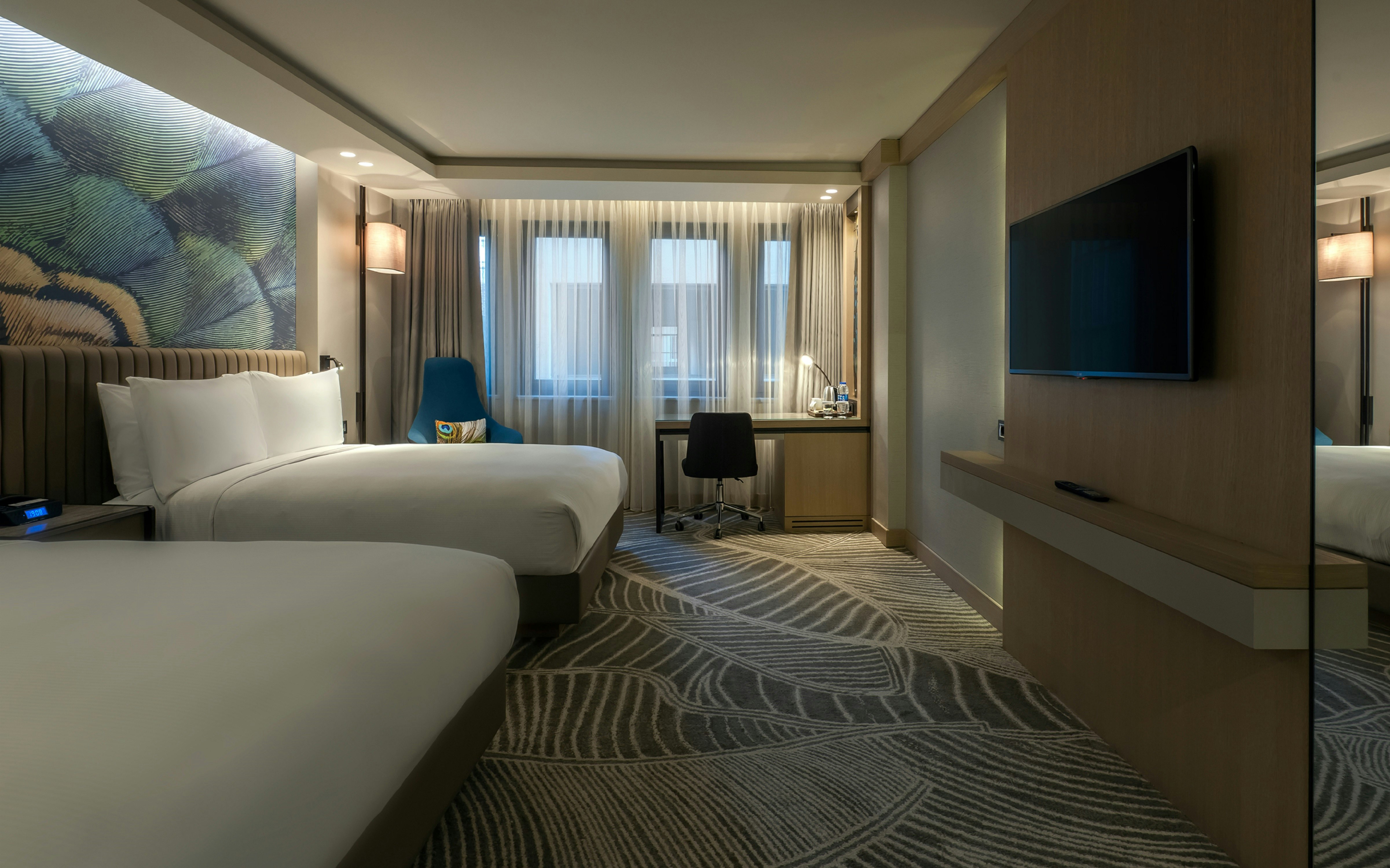 غرفة بسريرين كوين لذوي الإعاقة، Doubletree By Hilton Hotel Istanbul Sirkeci 2/7