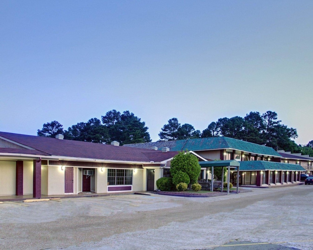 Rodeway Inn Conference Center El Dorado 3/31