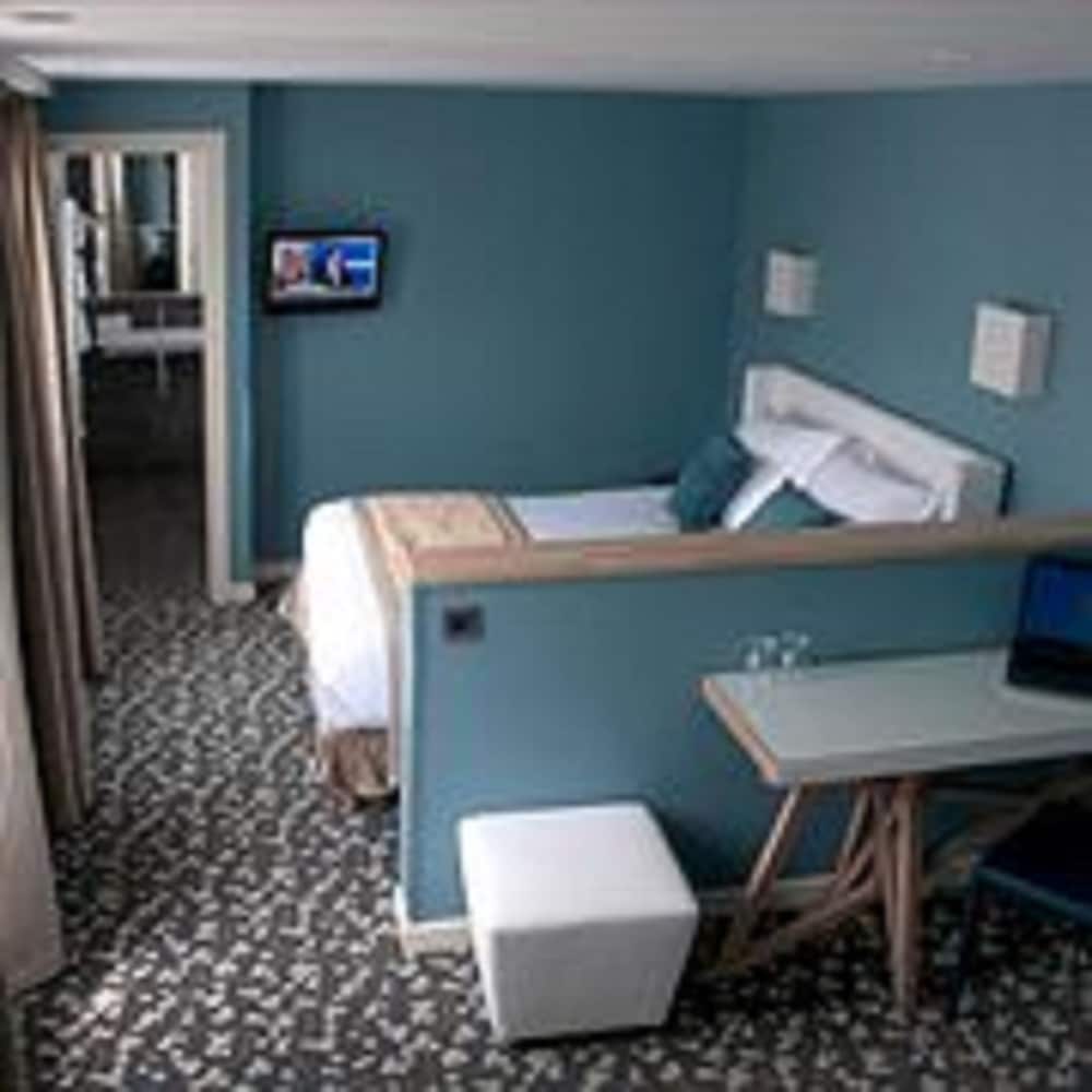 GRAND HOTEL MALHER 28/48