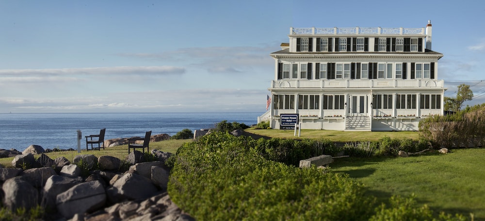 Ocean House Hotel at Bass Rocks 5/33