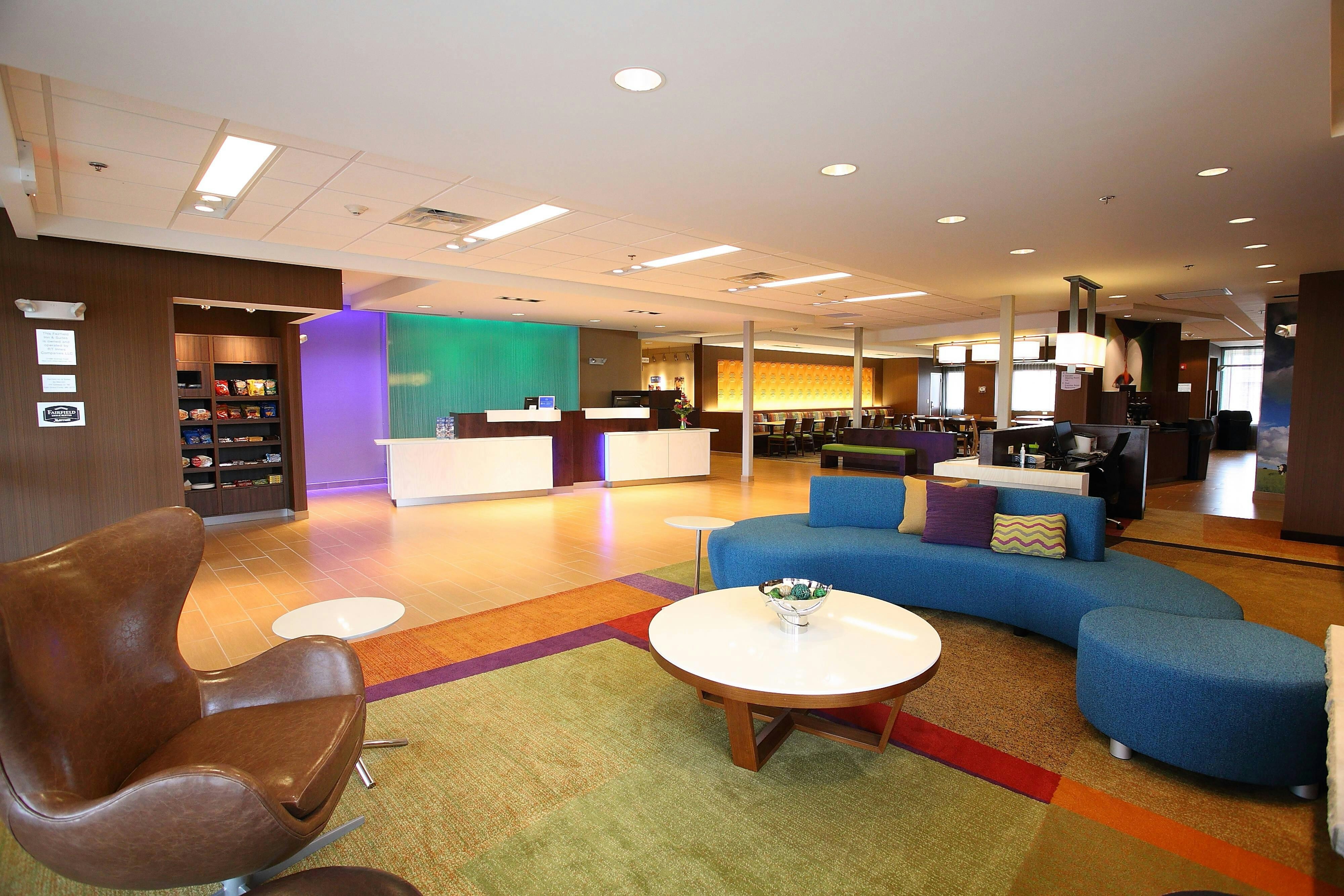 Fairfield Inn Suites East Grand Forks 4/10