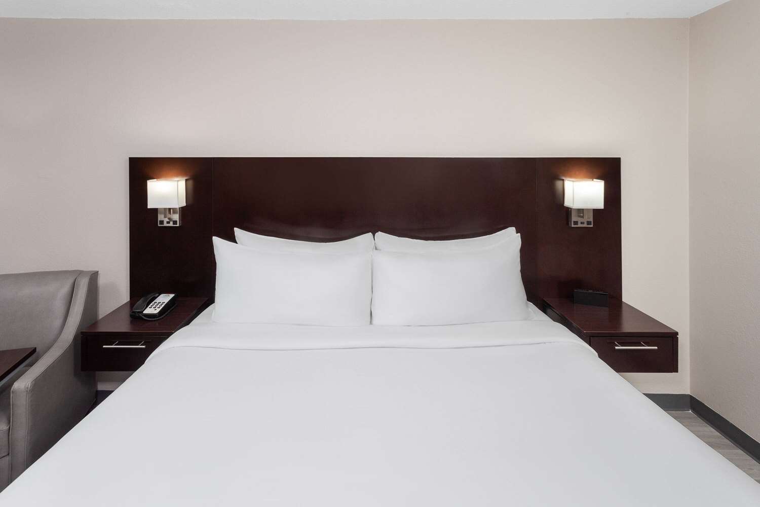 Days Inn By Wyndham Melbourne 19/34