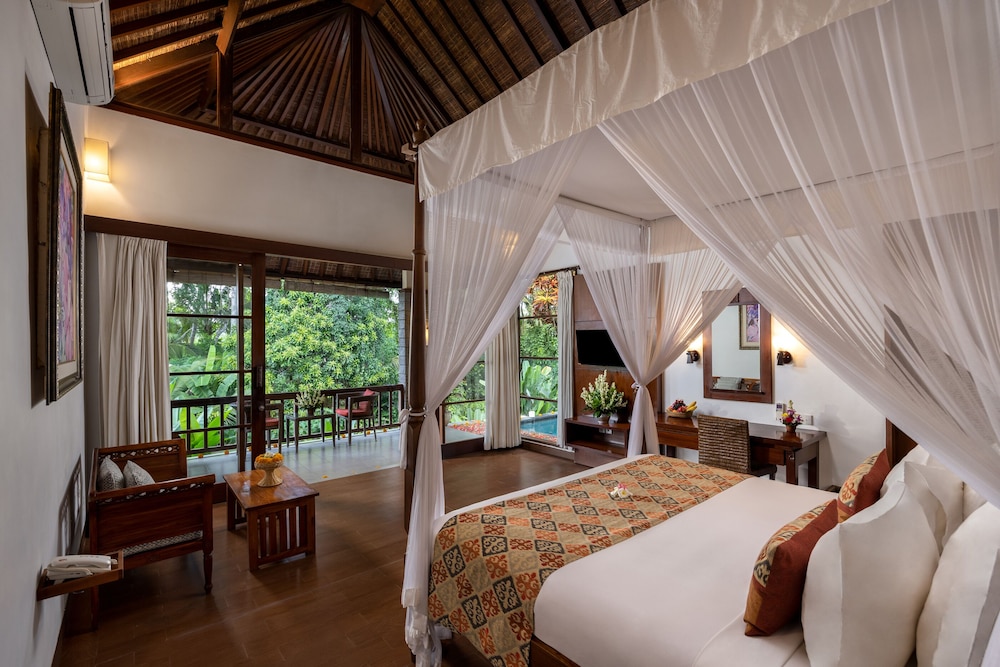 2 BEDROOMS, VILLA