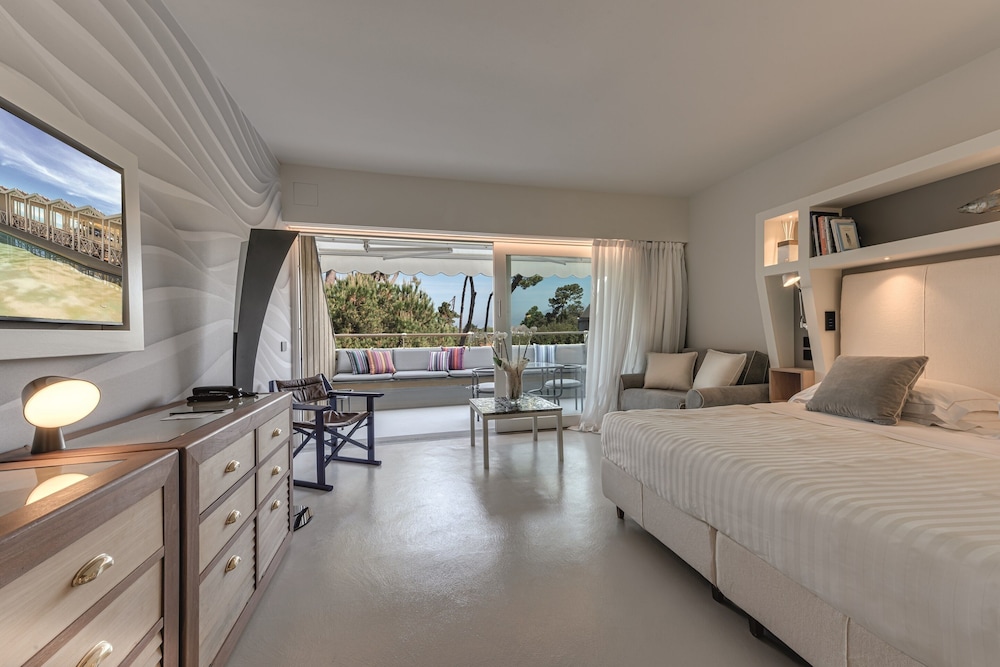 SUPERIOR, DOUBLE BED