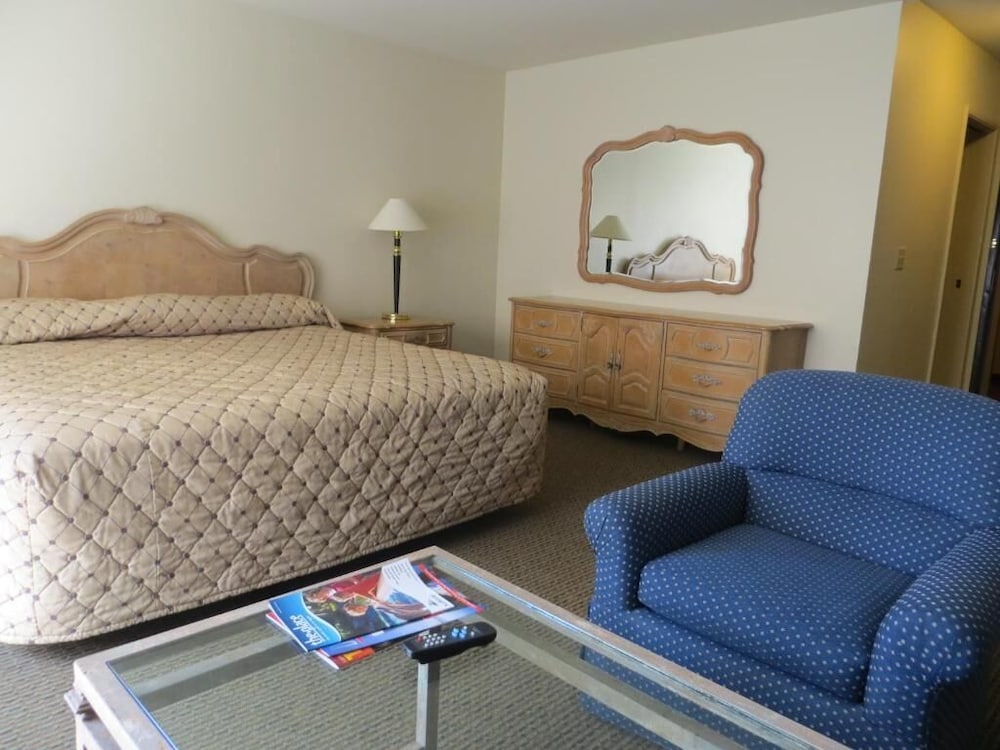 Portside Inn & Suites 27/58