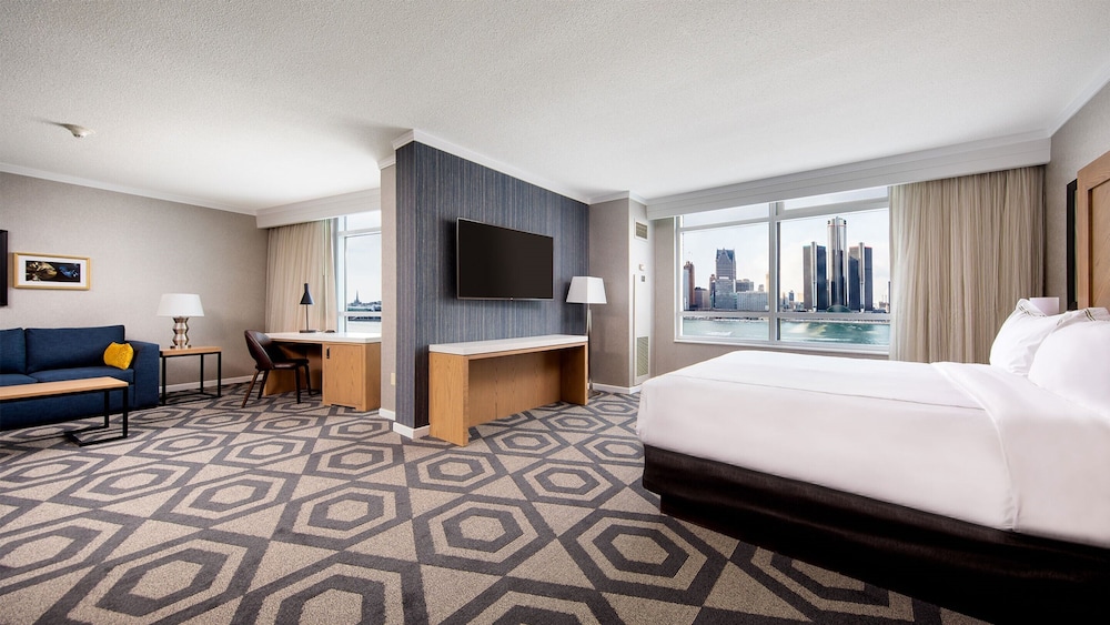 Junior Suite, King Bed, Forum Tower