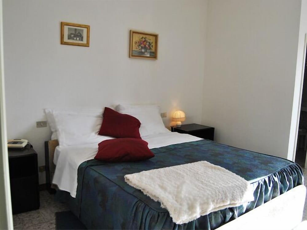 Hotel Santorotto 12/42