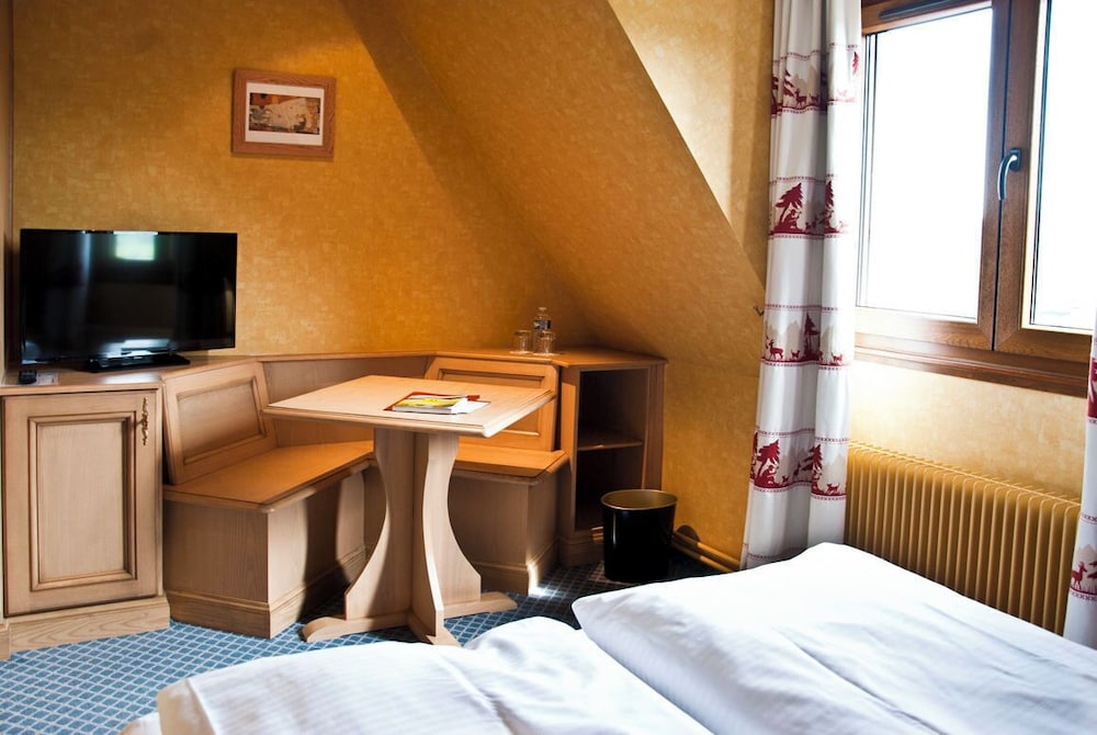 HOTEL AU CHASSEUR 15/57