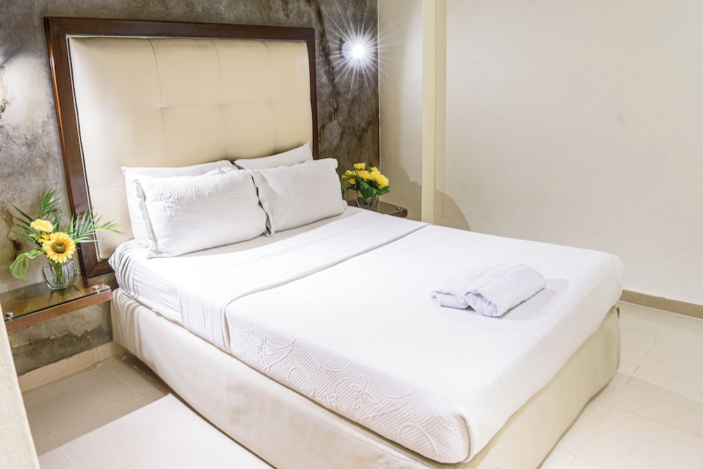 BASIC, DOUBLE BED