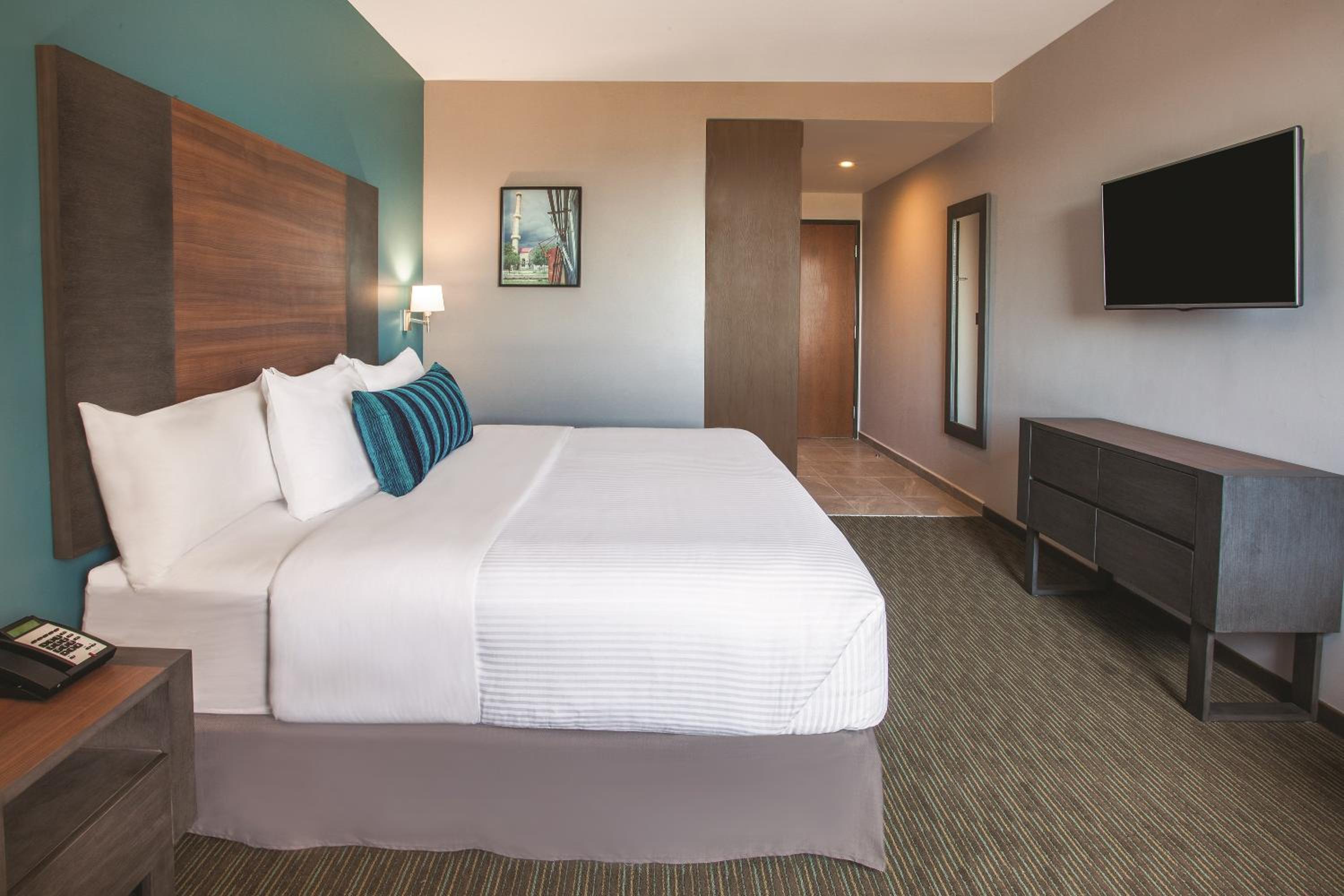 Room, Double Bed, Accessible