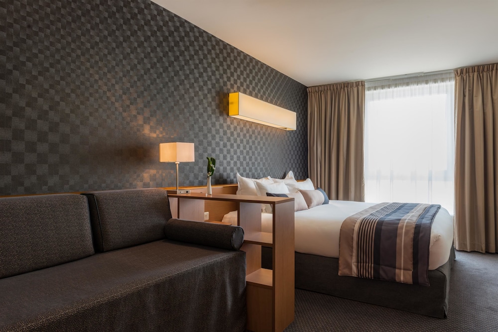 Best Western Plus Paris Saclay 15/65