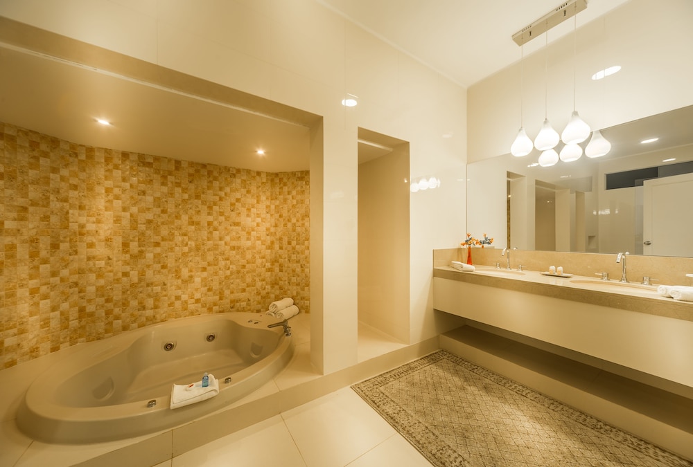 El Golf Hotel Boutique 48/50