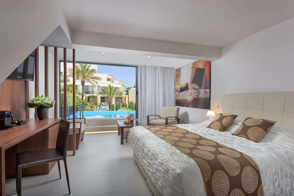 SWIM UP, PREMIUM, DOUBLE BED, GARDEN VIEW