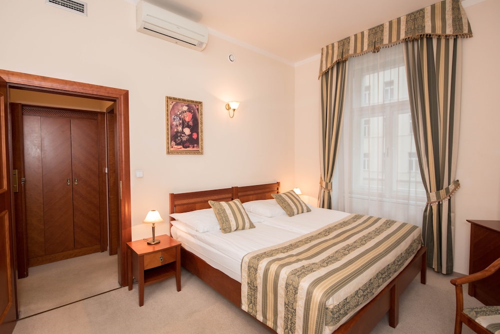 Amigo City Centre Hotel 21/62