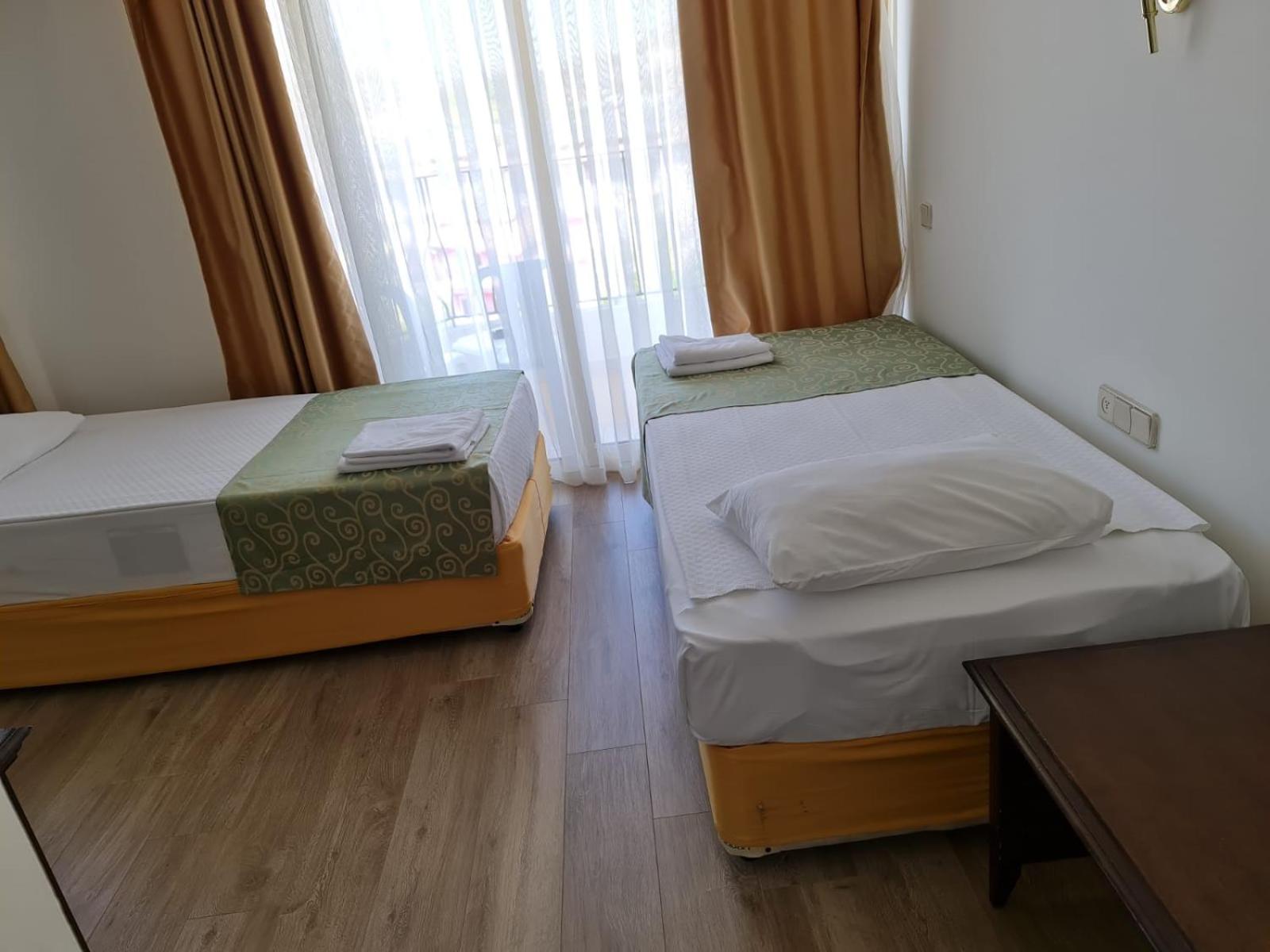 Superior, Double Bed, Palm Dor 4/10