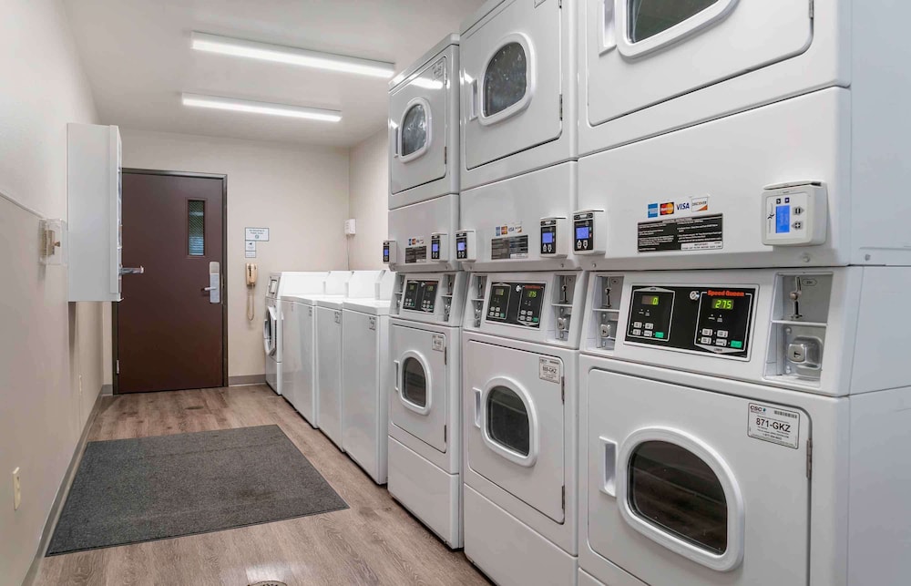 Extended Stay America Select Suites - Kalamazoo - West 13/43