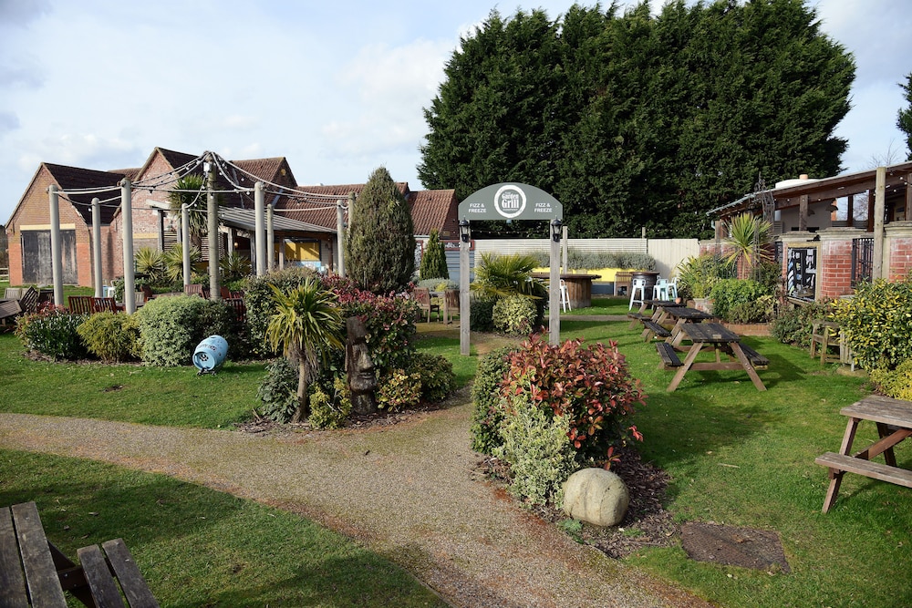 The Woodcocks Lodge by Marstons Inns 24/28