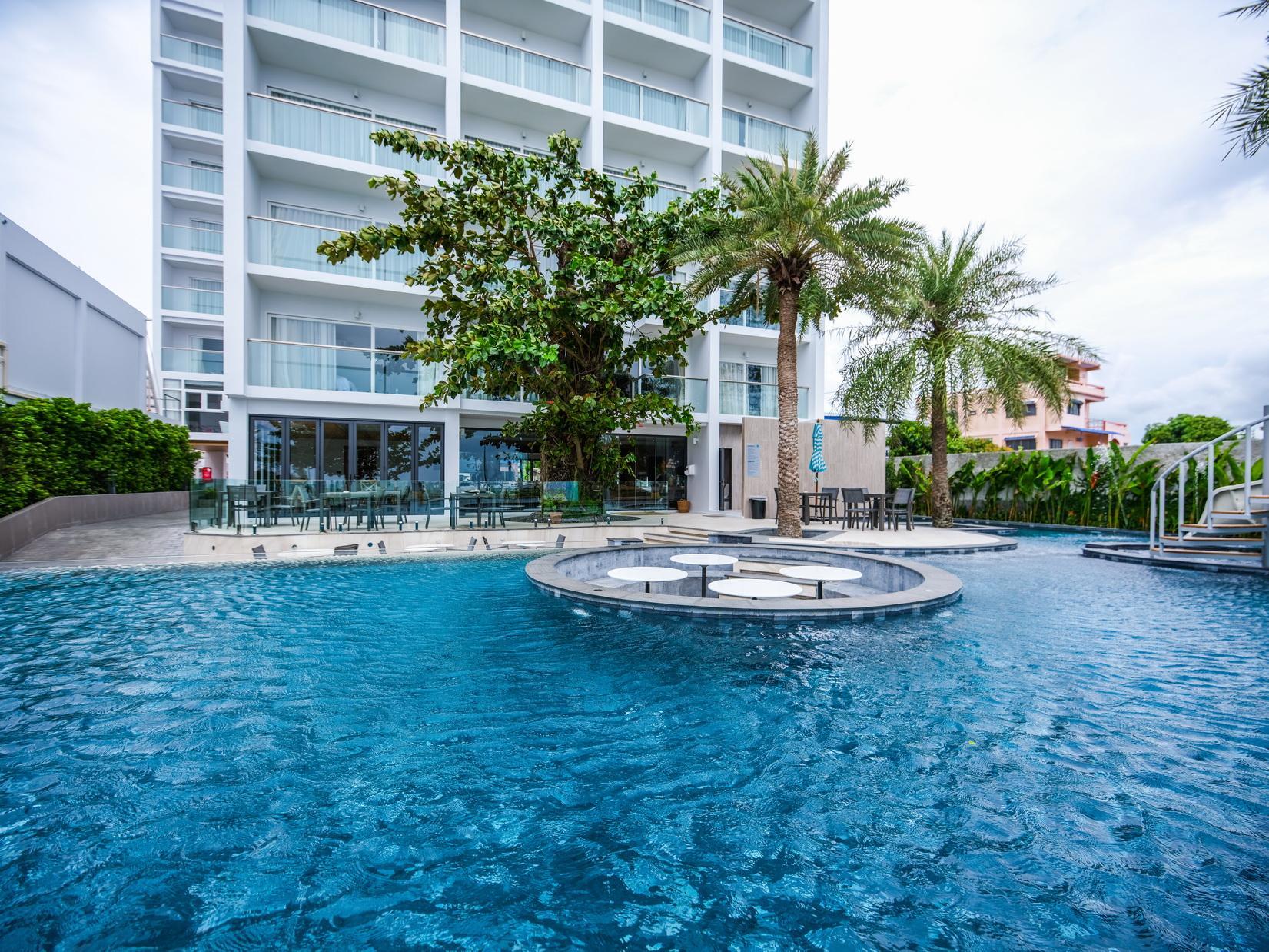 Worita Cove Hotel 42/44