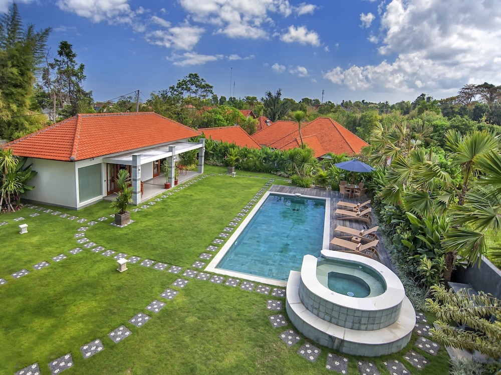 Villa Yenian 49/50