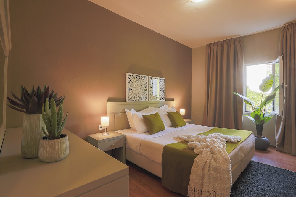 Nimfi Hotel, Skiathos 15/50