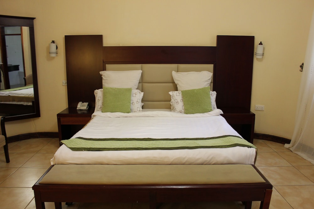 DELUXE, KING BED