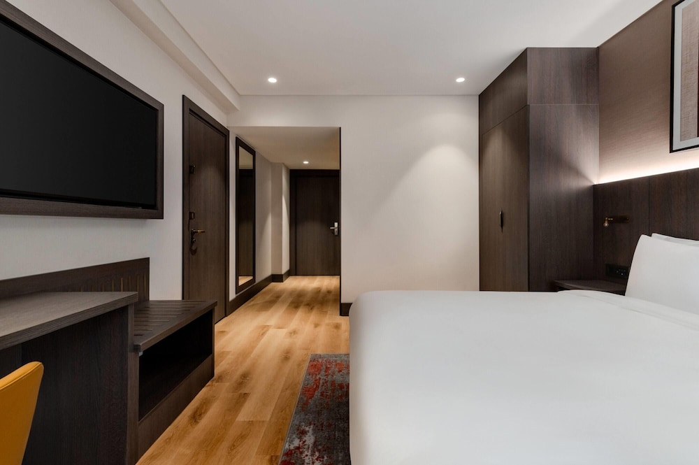 Ramada by Wyndham Istanbul Airport Arnavutkoy 26/68