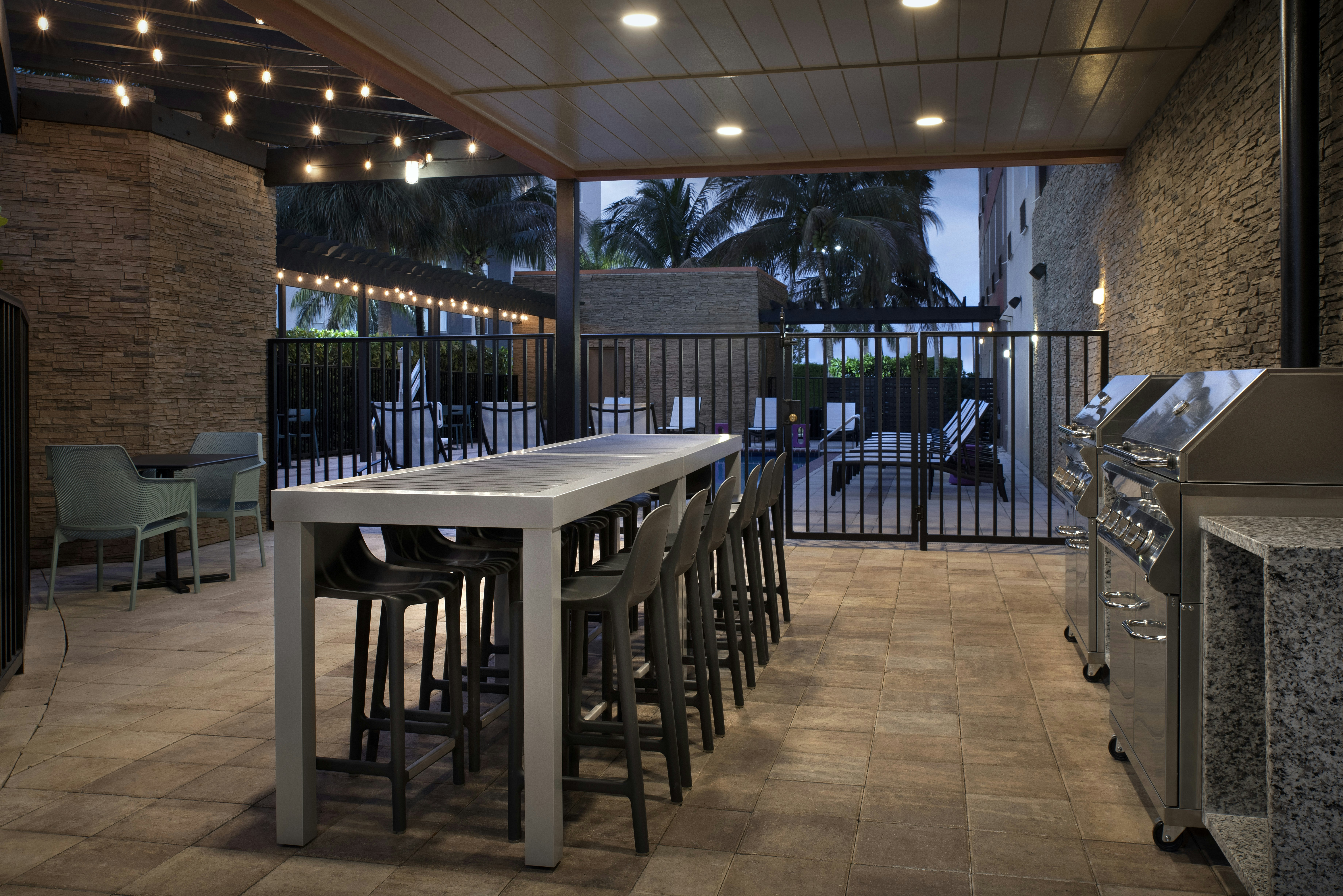 Home2 Suites By Hilton Florida City Fl 13/20