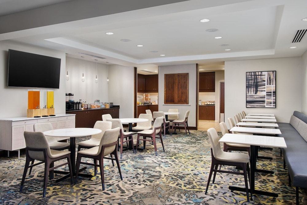 Residence Inn Fort Myers at I-75 and Gulf Coast Town Center 34/53