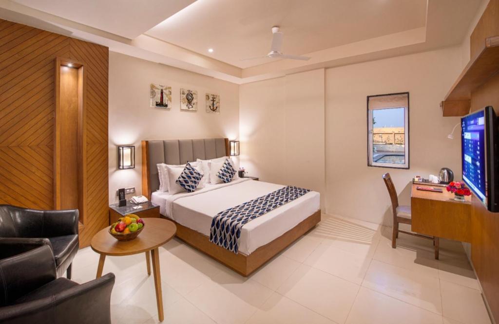 Room at Lords Inn Motikhavdi, JAMNAGAR