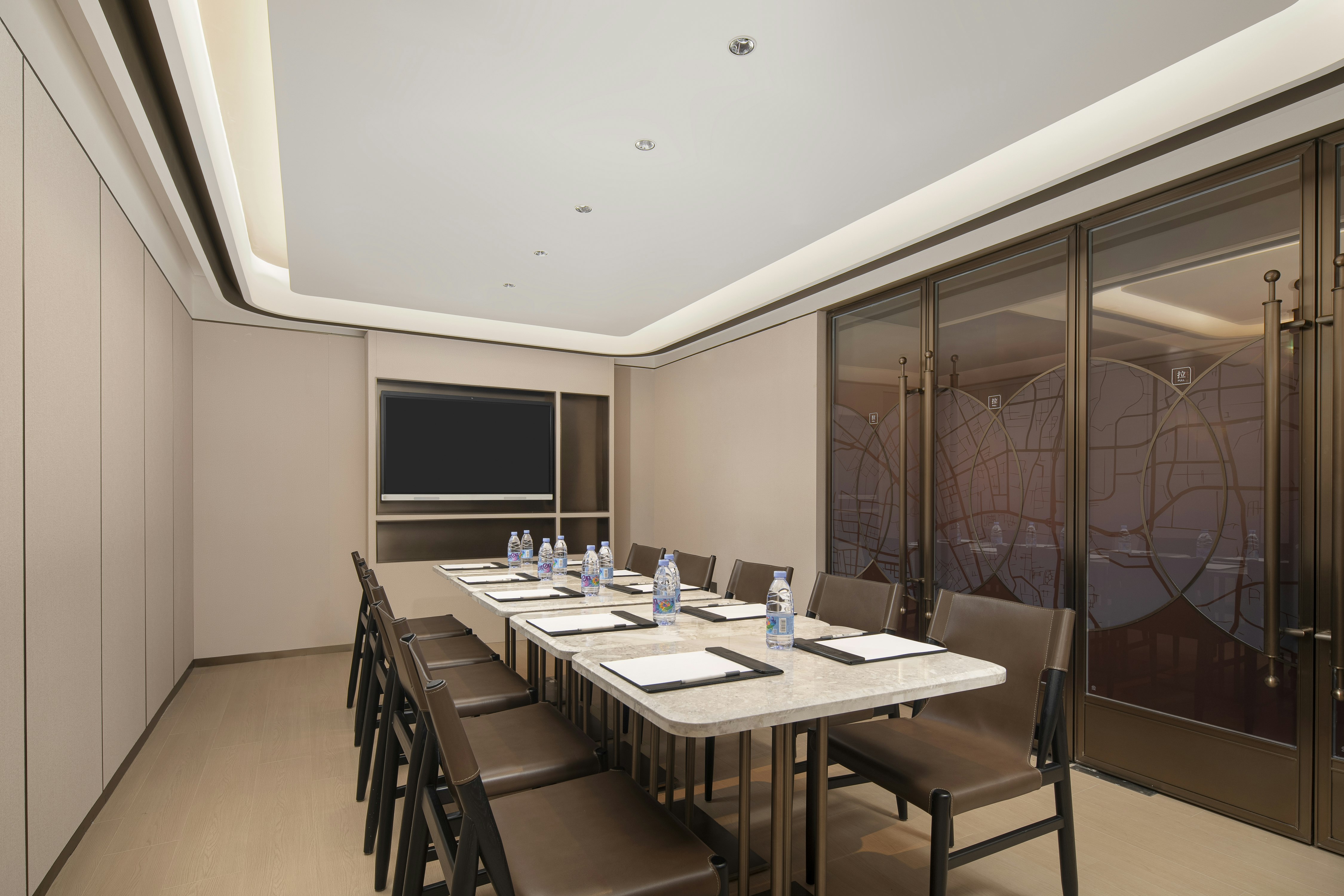 Hilton Garden Inn Urumqi Railway Station 24/25