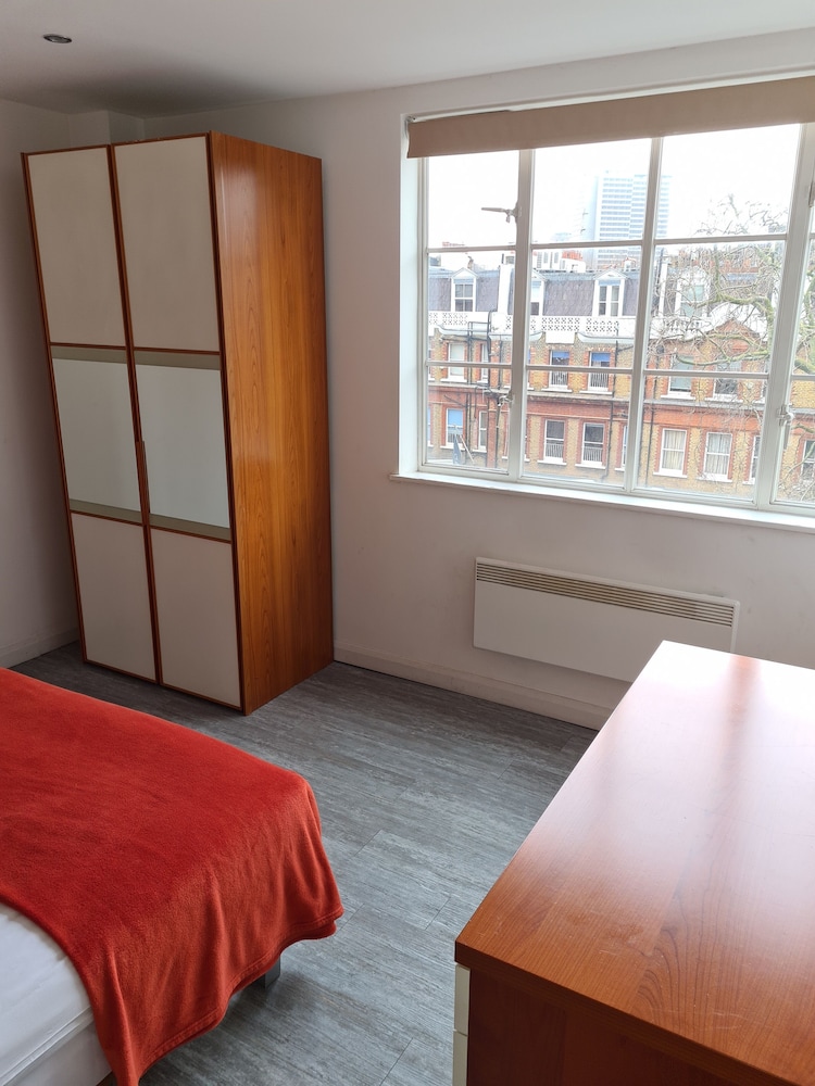Roland House Apartments 22/54