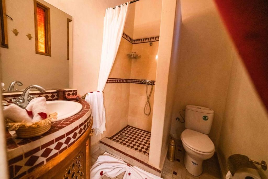 Riad Kiyanjana 41/43