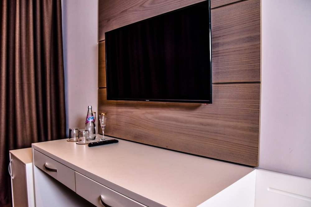 VH Broadway Tirana Hotel 29/50