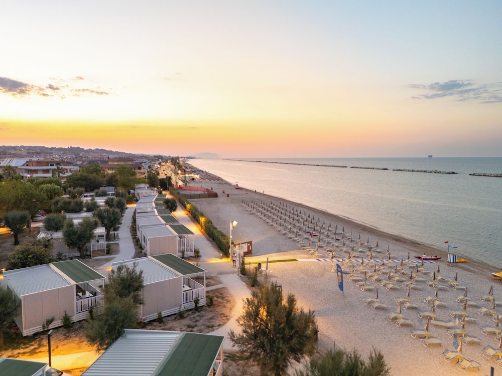 Club del Sole Le Mimose Family Resort 72/75