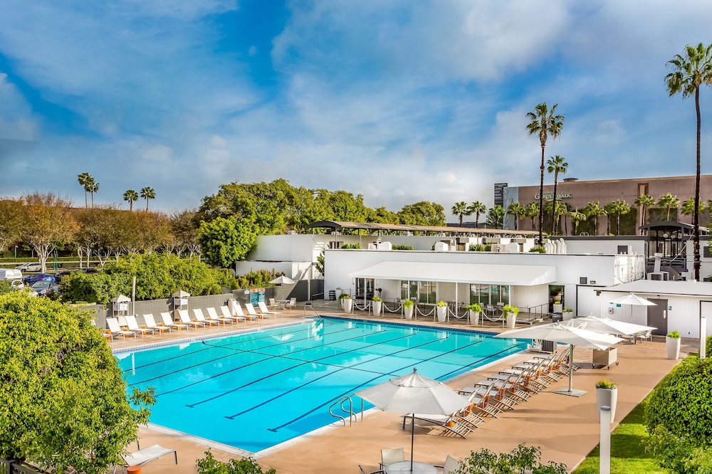 The Anaheim Hotel 44/74