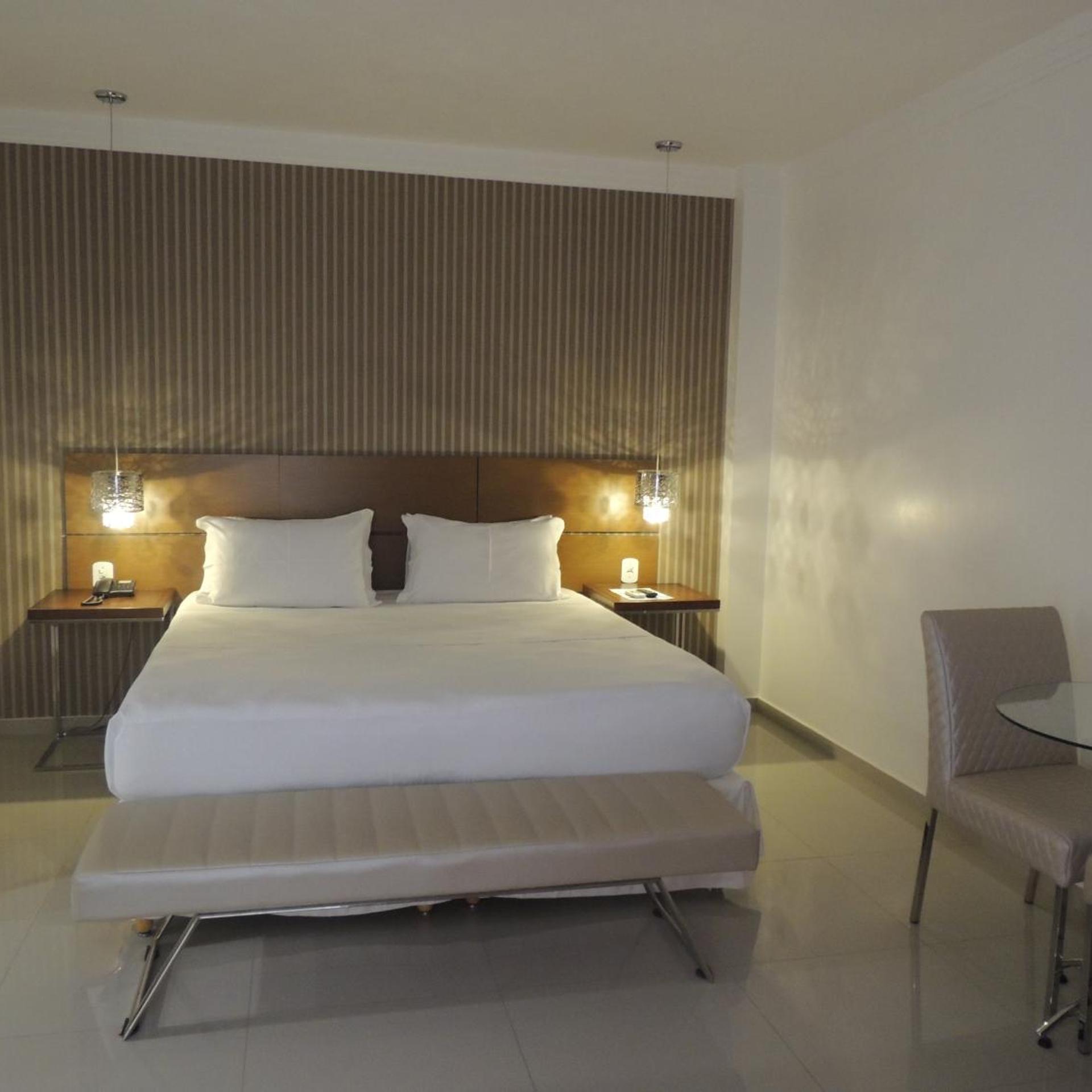 Star Hotel 7/36