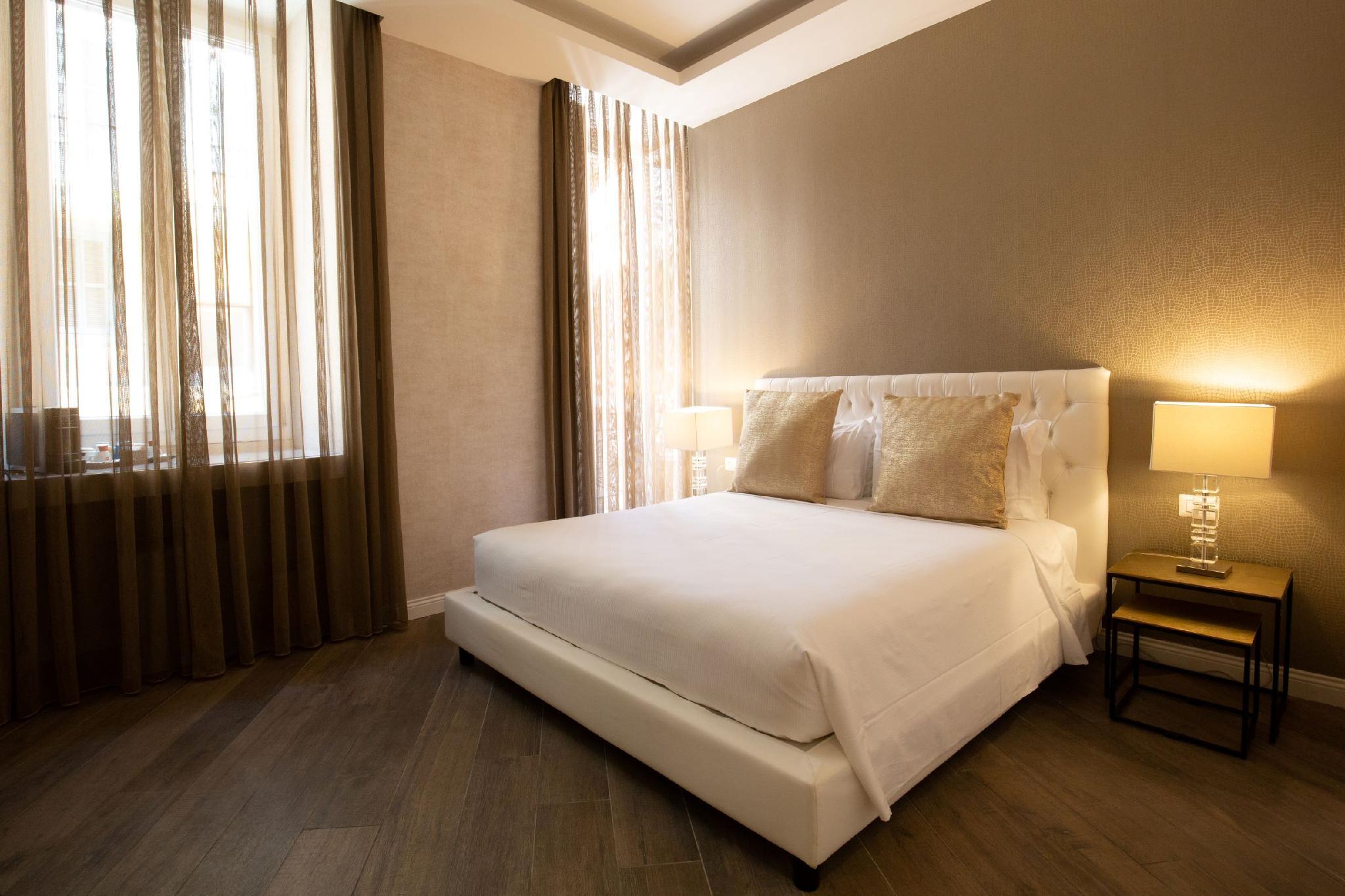 Superior, Double Bed, Via Del Corso 32