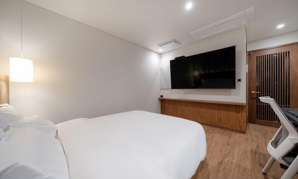 Dongtan Simjak Hotel 14/100