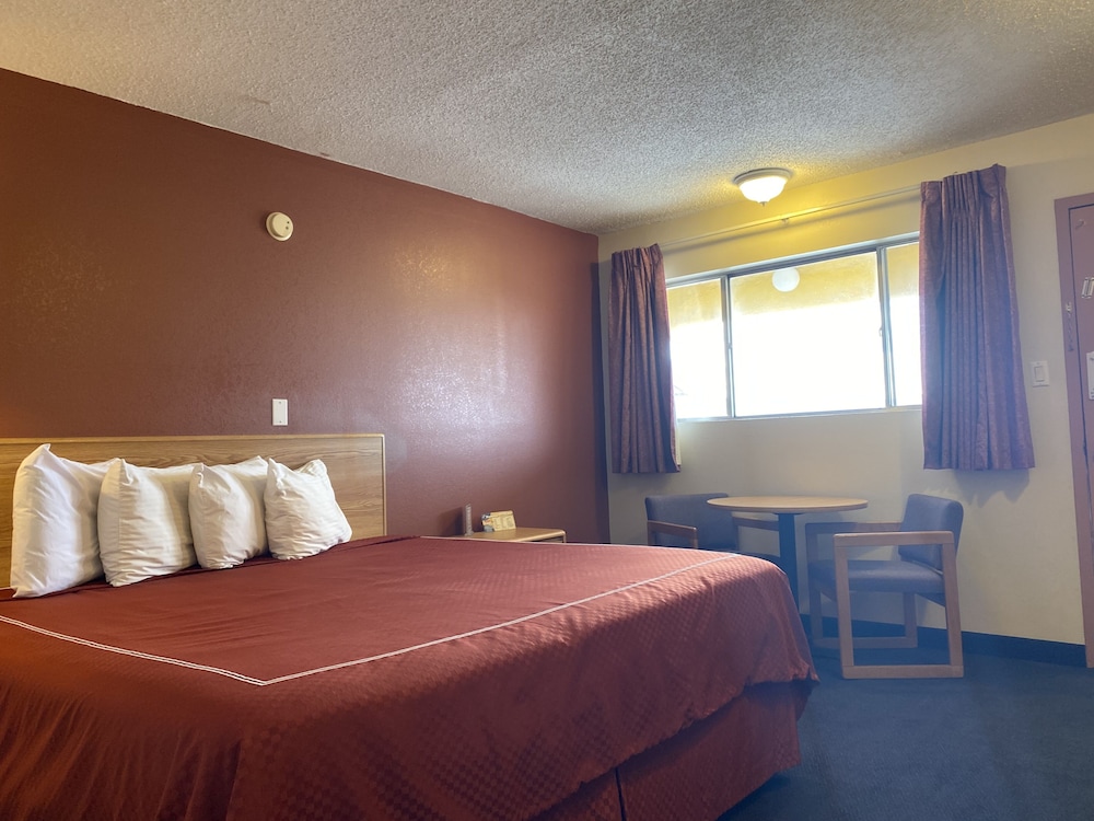 Econo Lodge Las Vegas NM 20/53