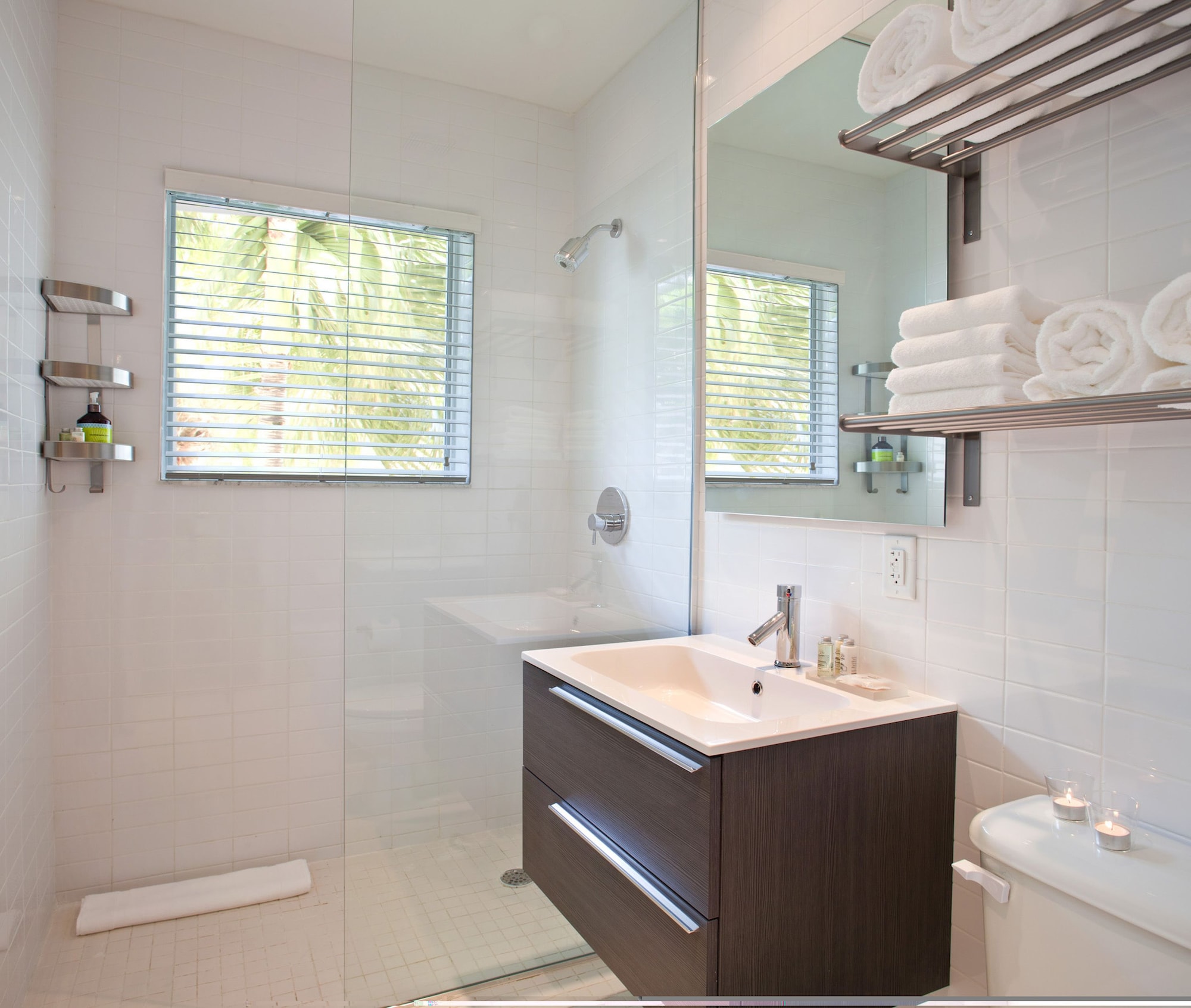 1 BEDROOM, PREMIUM, SUITE