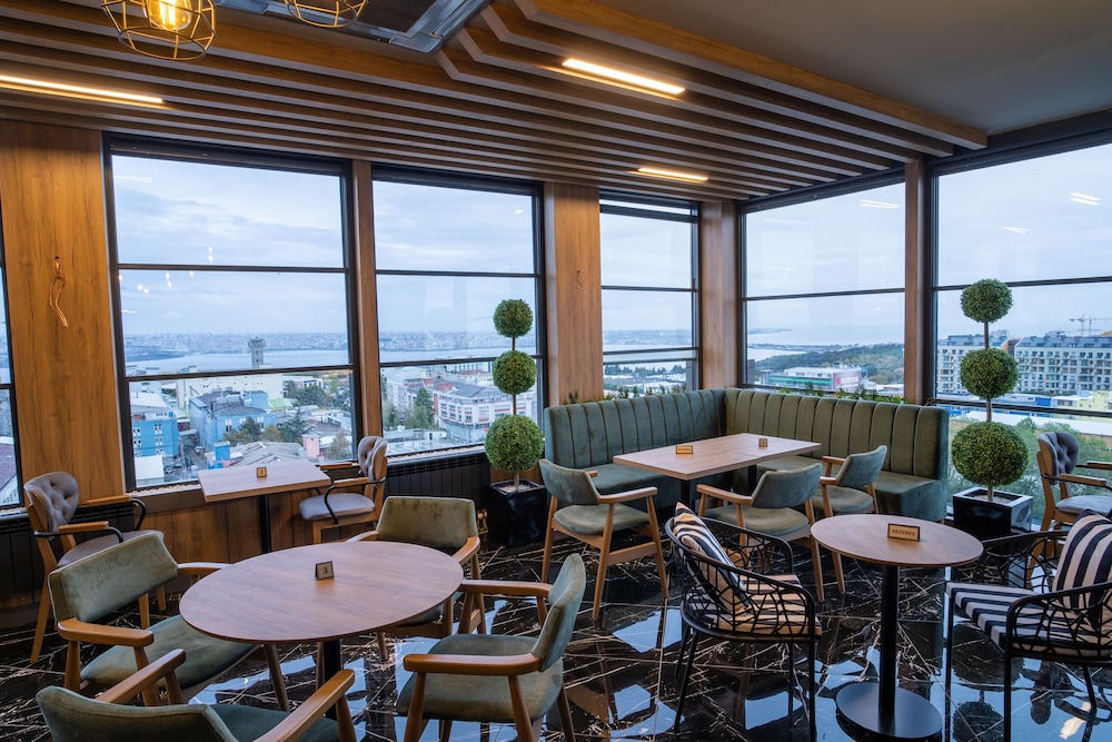 Ramada Encore by Wyndham Istanbul Avcilar 36/41