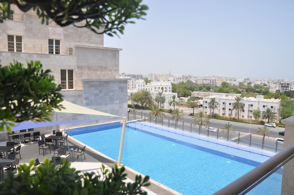 Radisson Hotel Muscat Panorama 32/70