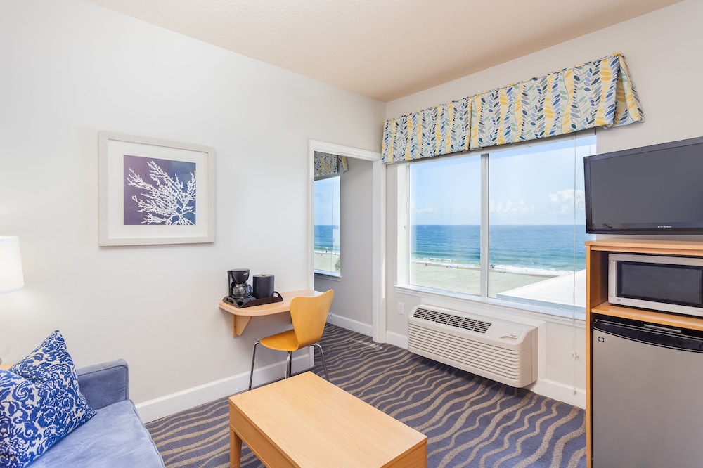 Seaside Amelia Inn 43/64