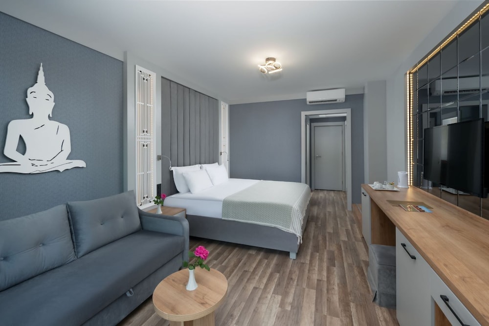 Siam Elegance Hotels and Spa 10/35