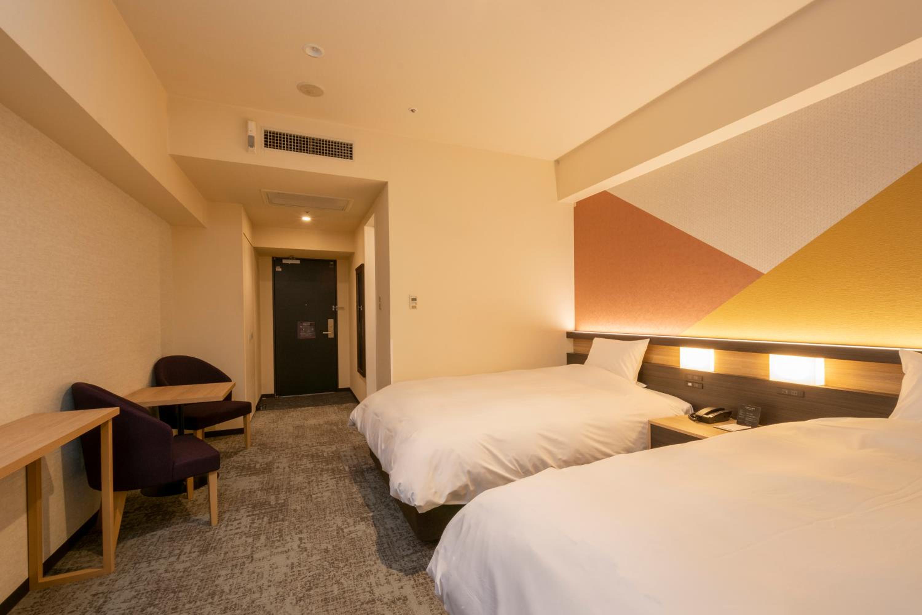 غرفة سوبيريور بسريرين منفصلين، Hotel Kanazawa 2/8