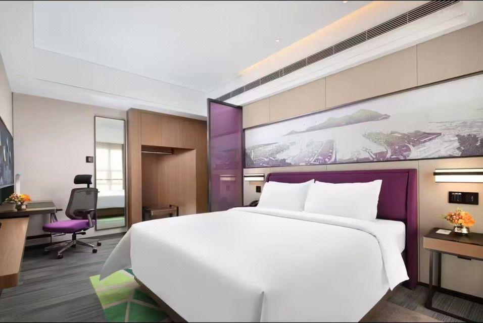 Leisure, Queen Bed