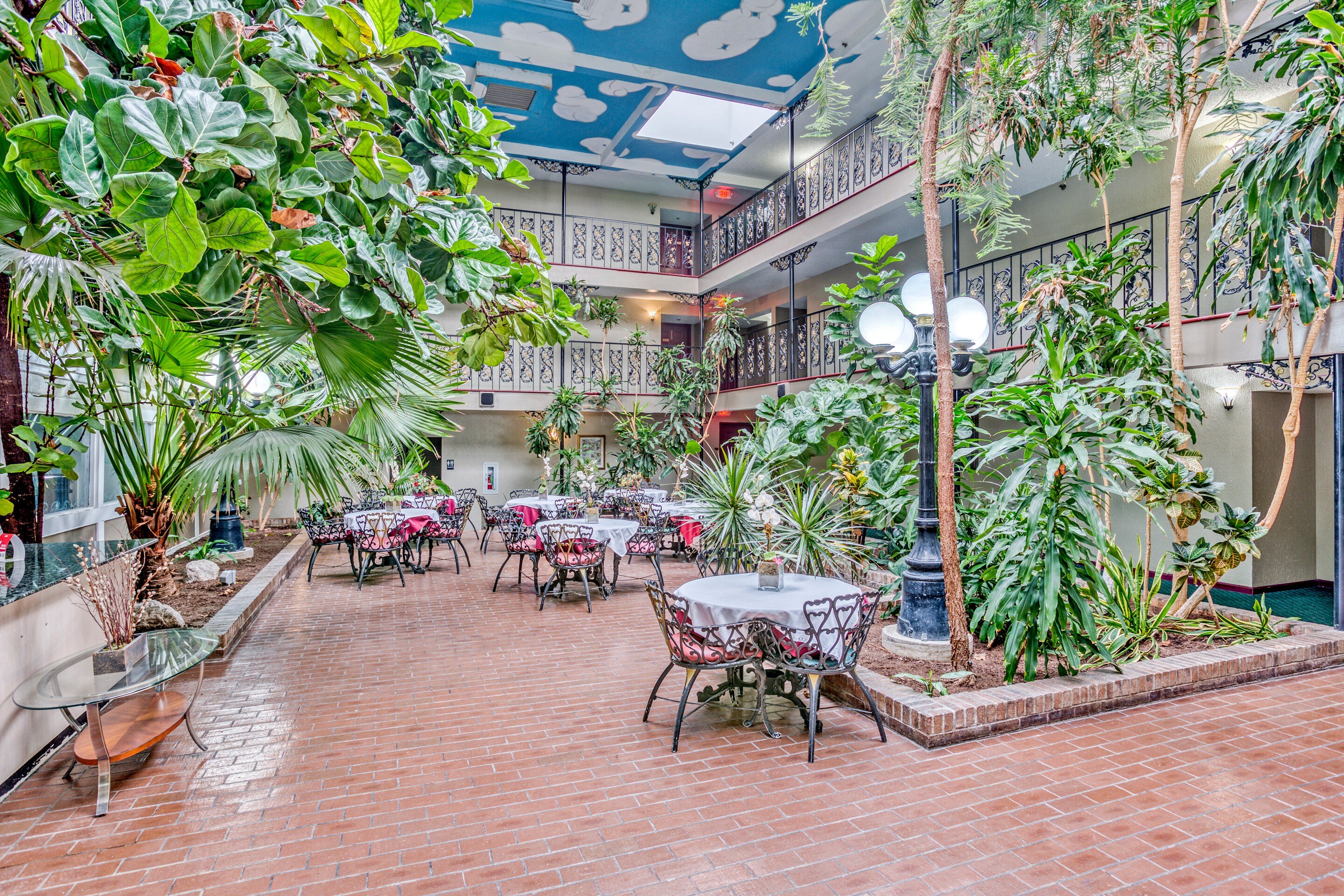 OYO Townhouse Tulsa Woodland Hills 22/30
